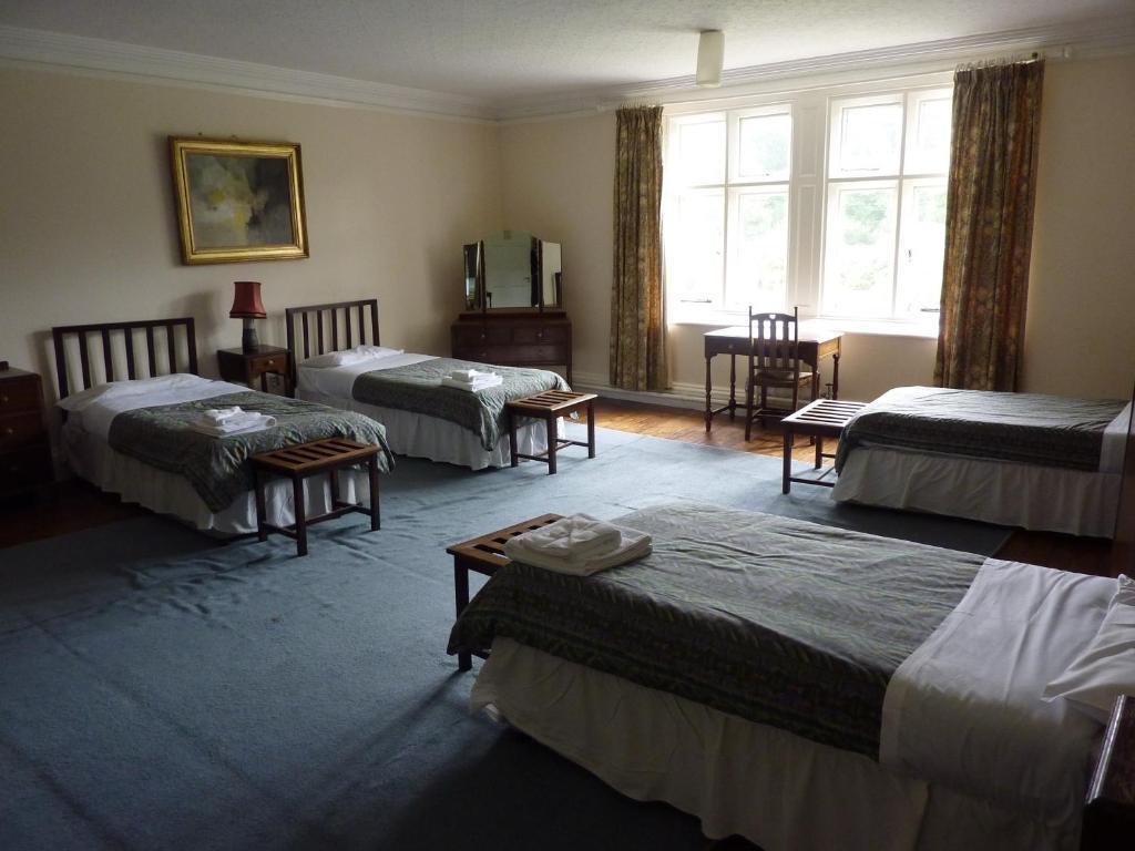Gregynog Hall Guest House Tregynon Room photo